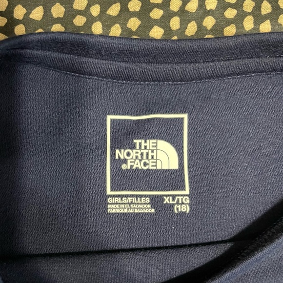 North Face Shirt and Shorts - Picture 4 of 7